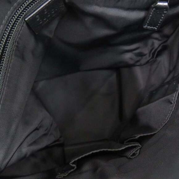 GUCCI Authentic Black Leather Shoulder Bag - Picture 5 of 10